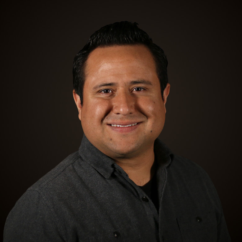 estebane-aaron-staff-780x780.jpg